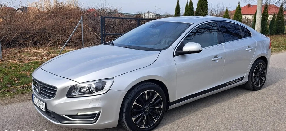 Volvo S60 cena 86000 przebieg: 150000, rok produkcji 2015 z Staszów małe 191